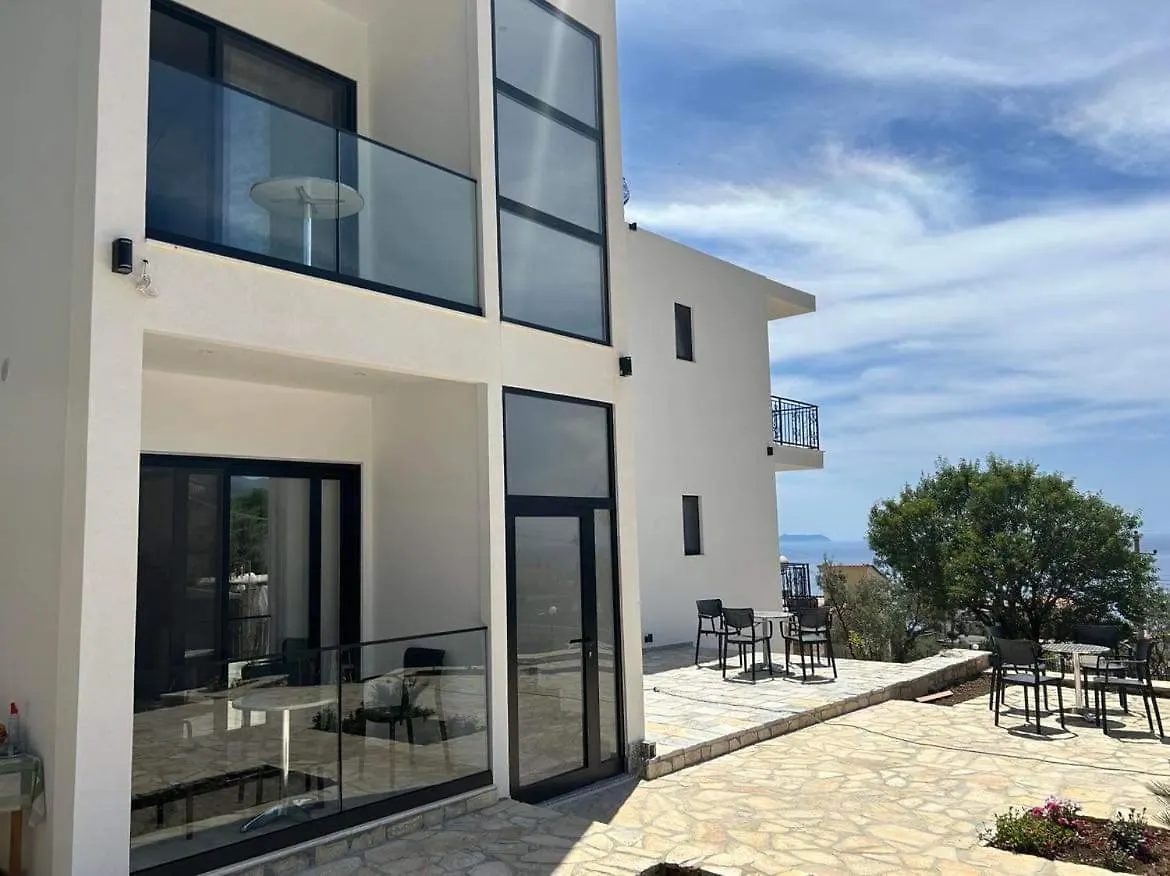 Affittacamere Villa Thomas Dhërmi Albania